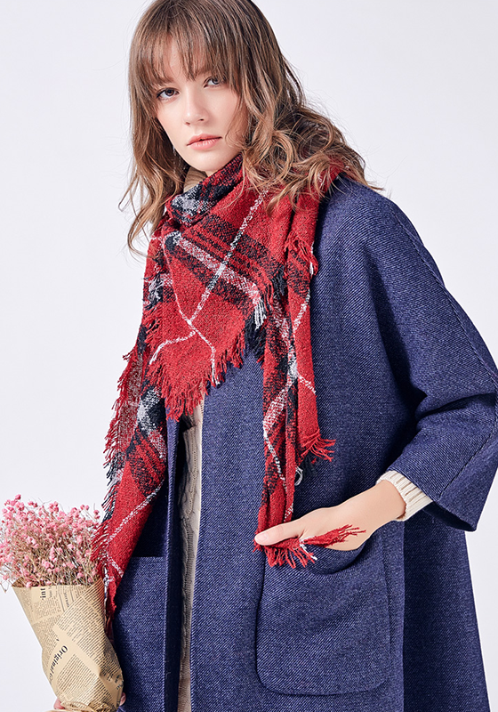 Triangle Plaid Scarf Triangle Plaid Scarf