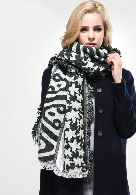 Cozy Tartan Scarf Cozy Tartan Scarf