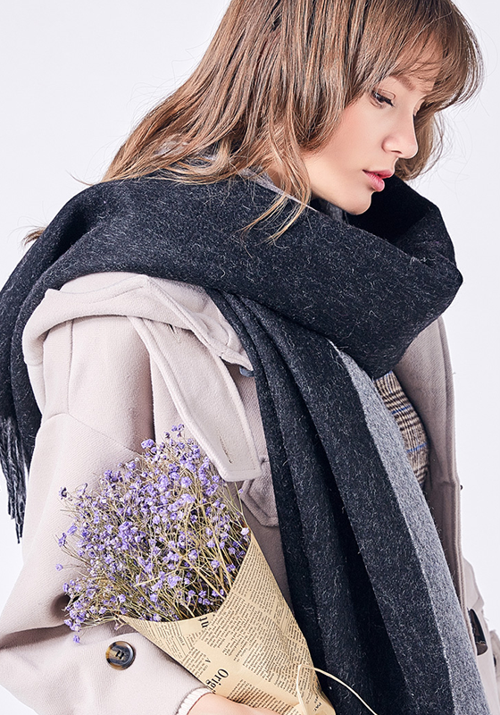 Wool Thick Foulard Scarf Wool Thick Foulard Scarf