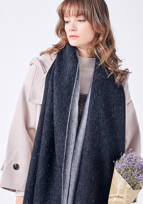 Wool Thick Foulard Scarf Wool Thick Foulard Scarf