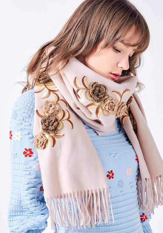 Embroidery Wool Scarf Embroidery Wool Scarf